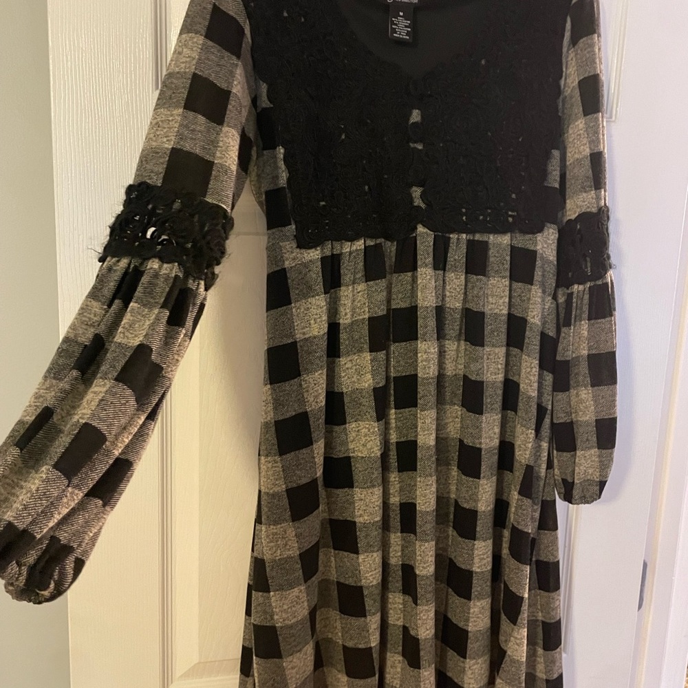 New direction Belk bell sleeve dress